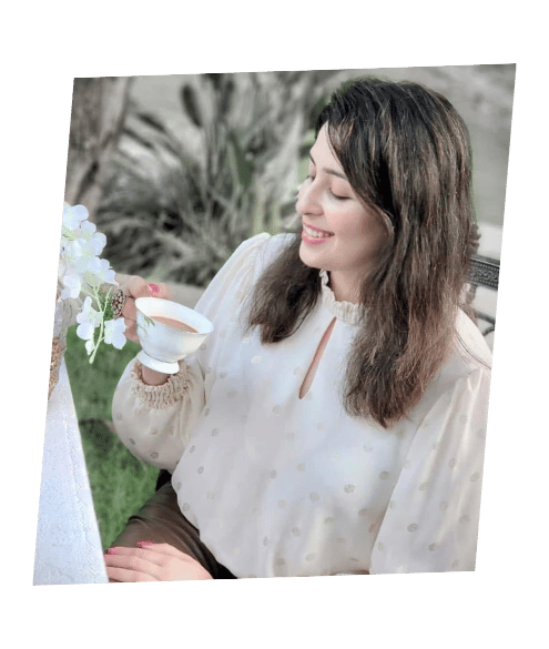 Neha Deshpande emcee anchor miss india mrs india neha v deshpande